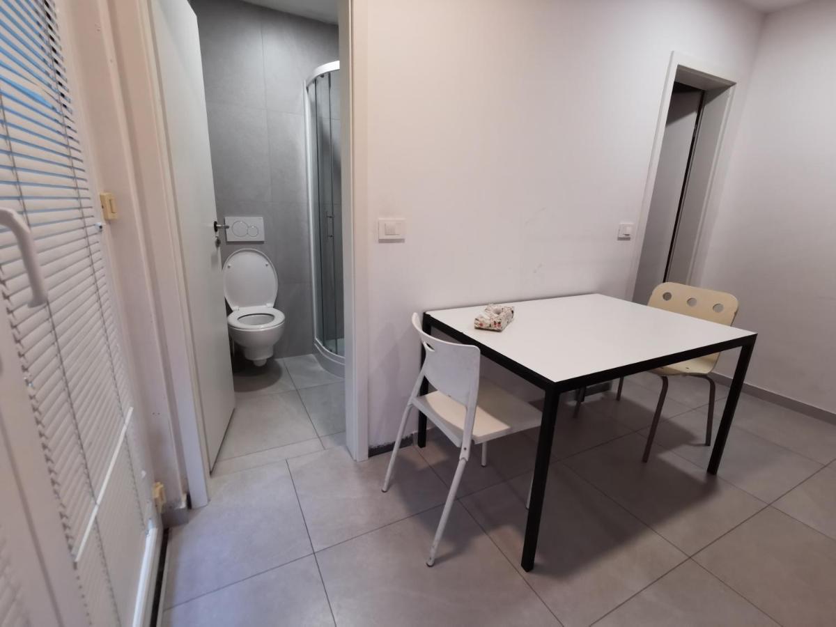 Simbol Rooms With Free Private Parking Ljubljana Buitenkant foto