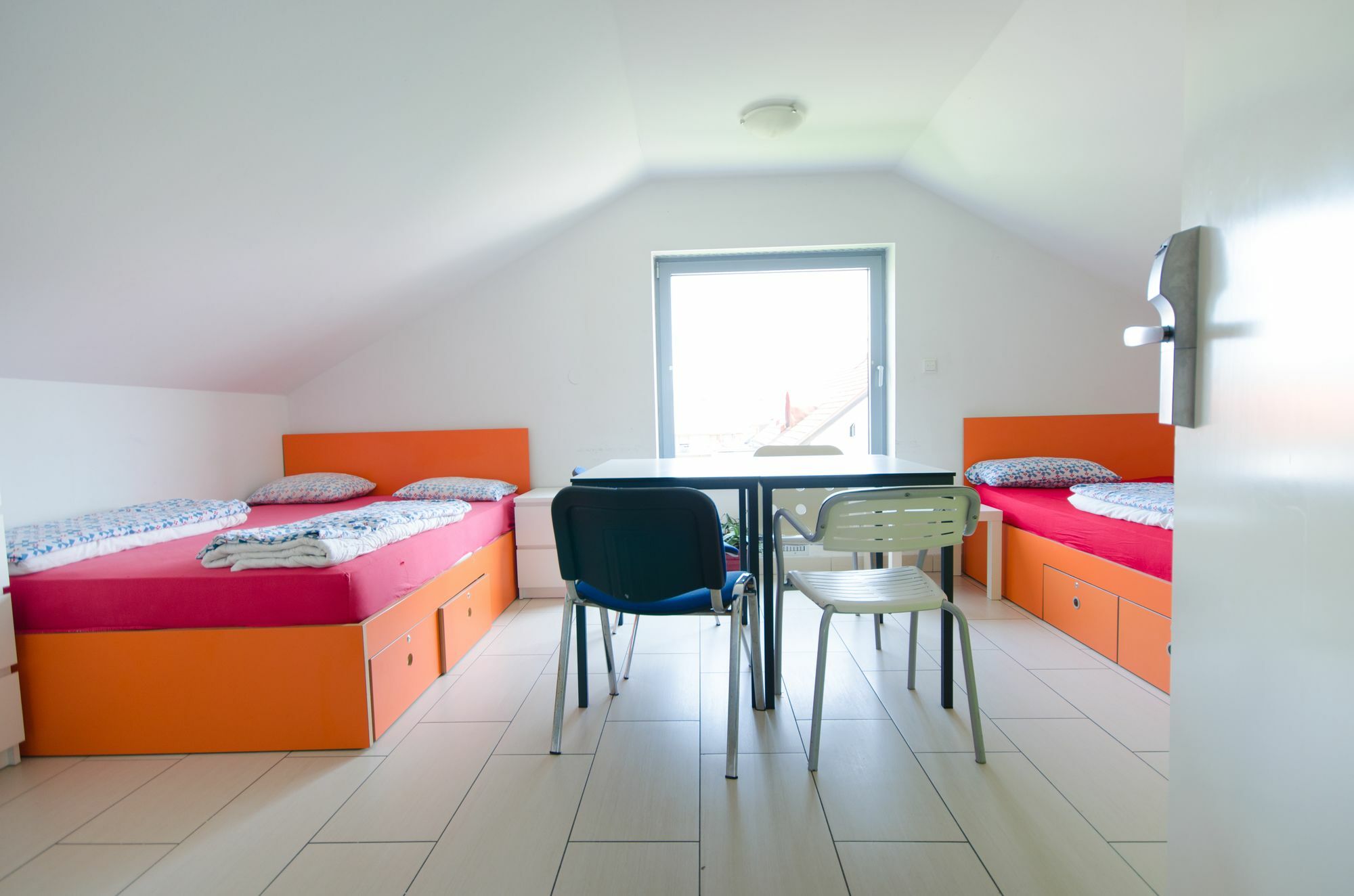 Simbol Rooms With Free Private Parking Ljubljana Buitenkant foto